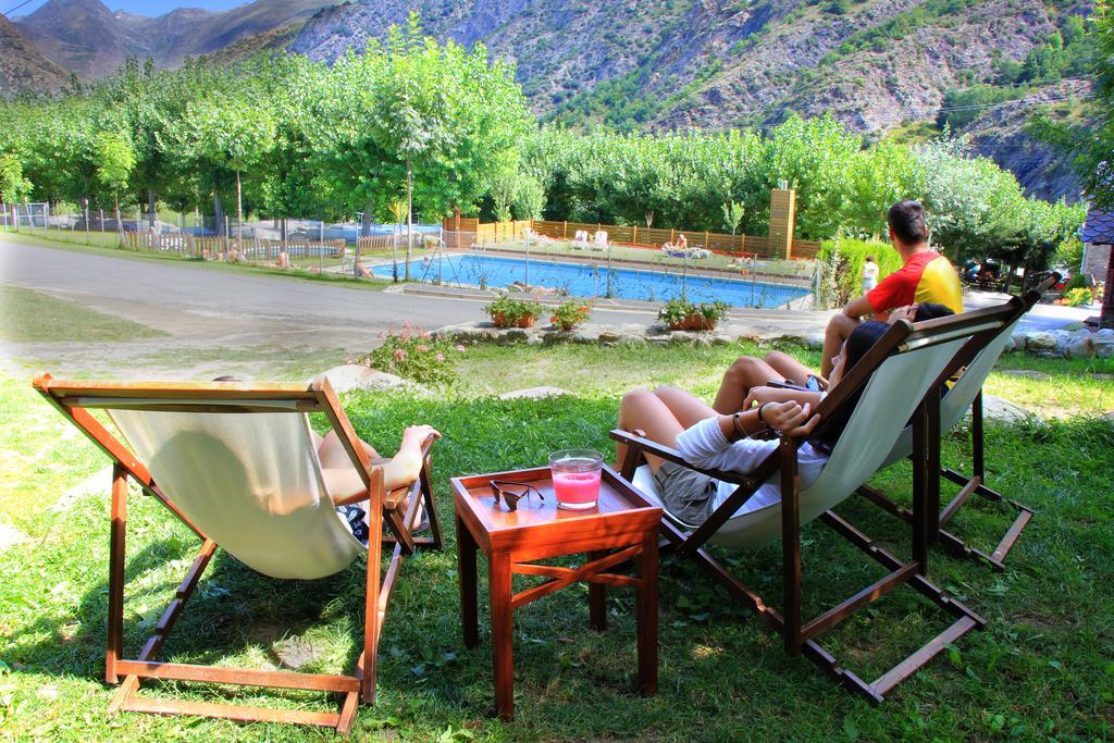 Bungalows Nou Camping La Guingueta D'Aneu Exteriér fotografie