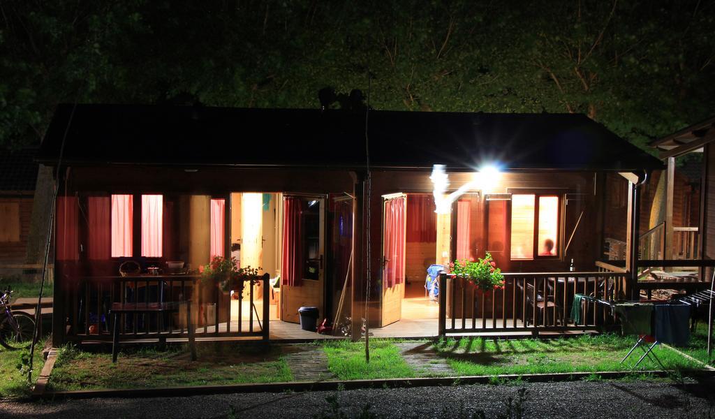 Bungalows Nou Camping La Guingueta D'Aneu Exteriér fotografie