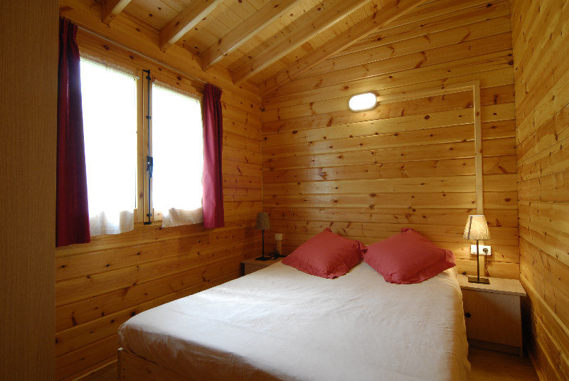 Bungalows Nou Camping La Guingueta D'Aneu Exteriér fotografie